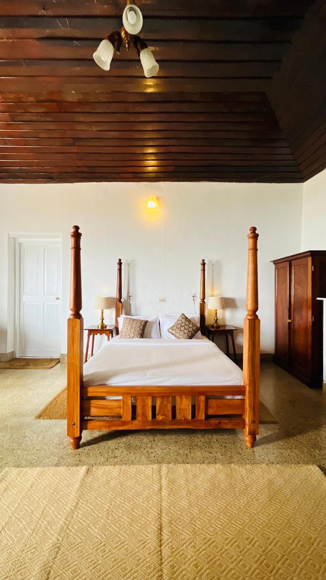 Tentgram Planters Bungalow Suryanelli Kültér fotó